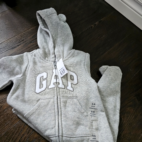 New Gap hoodie one piece zipper outfit - Picture 1 of 3